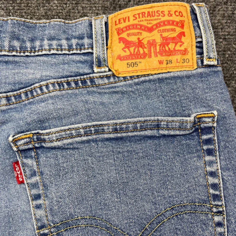 Levi's 505 Regular Fit Straight Leg Medium Wash Denim Jeans